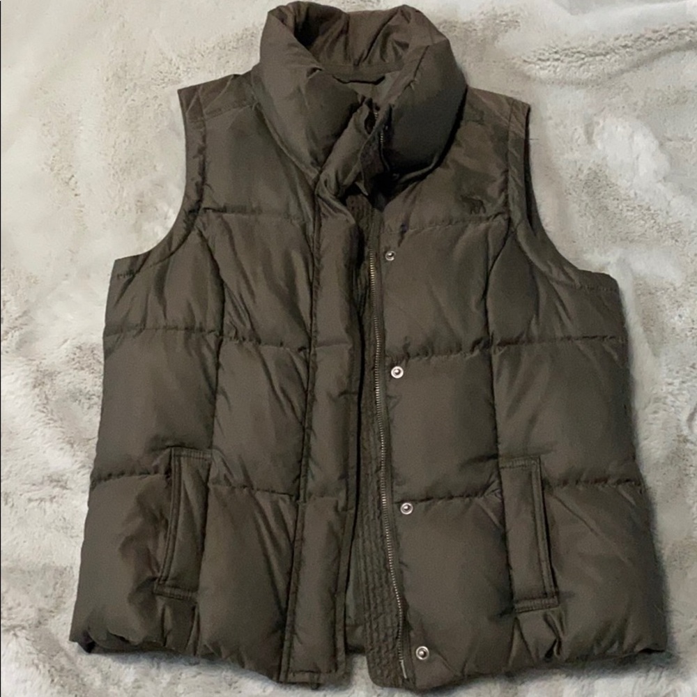 Army green Abercrombie puffer vest
